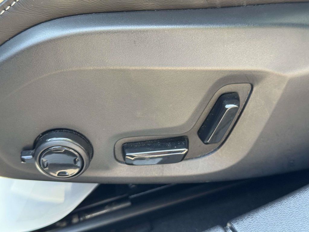Used 2024 Volvo S60 B5 Plus w/ Climate Package AWD/4WD image 17