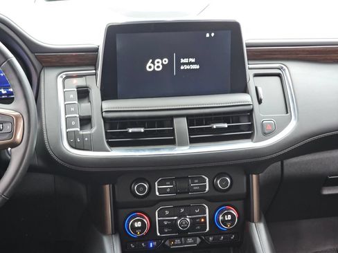 Used 2023 Chevrolet Tahoe High Country AWD/4WD image 18