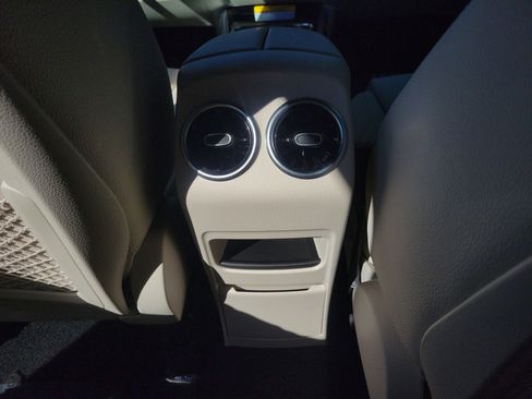 Certified 2025 Mercedes-Benz GLB 250 image 14