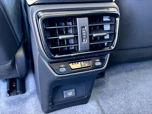 Used 2023 Lexus RZ 450e Premium image 32