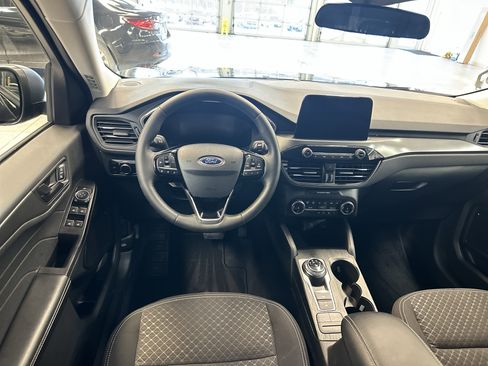 Used 2023 Ford Escape Active image 2