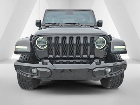 Used 2021 Jeep Wrangler Unlimited Sahara AWD/4WD image 2