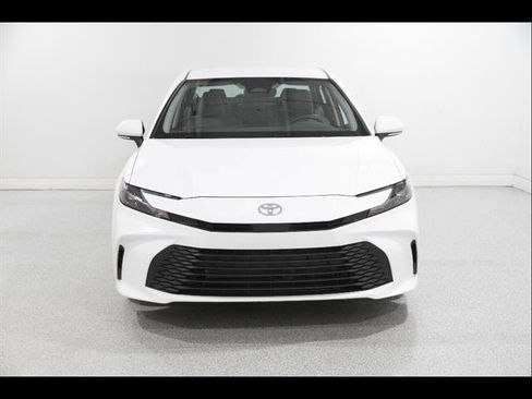 Used 2025 Toyota Camry LE w/ Convenience Package image 2