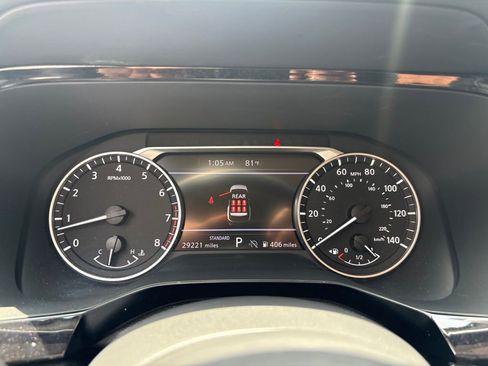 Used 2025 Nissan Pathfinder SV FWD image 21