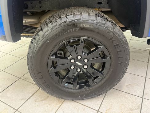 Certified 2021 Chevrolet Colorado ZR2 w/ ZR2 Dusk Special Edition AWD/4WD image 15