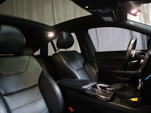 Used 2019 Mercedes-Benz GLE 43 AMG GLE 43 Sport Utility 4D w/ Premium 3 Package image 22