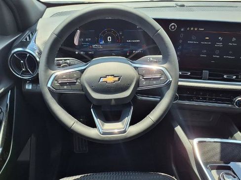 New 2026 Chevrolet Equinox LT w/ Safety and Technology Package AWD/4WD image 19