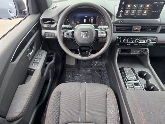 New 2026 Honda Pilot Sport image 7