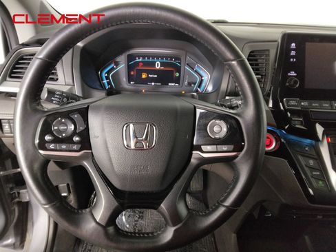 Used 2022 Honda Odyssey Touring image 12