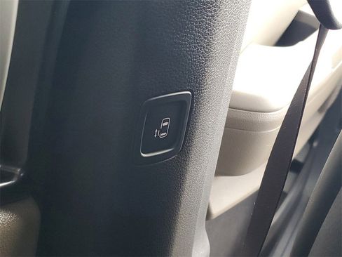 New 2026 Kia Carnival image 24