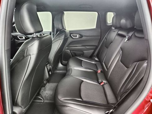New 2026 Jeep Compass Latitude AWD/4WD image 30