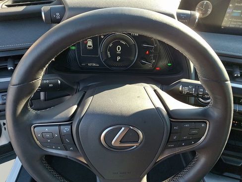 Used 2019 Lexus UX 250h image 20