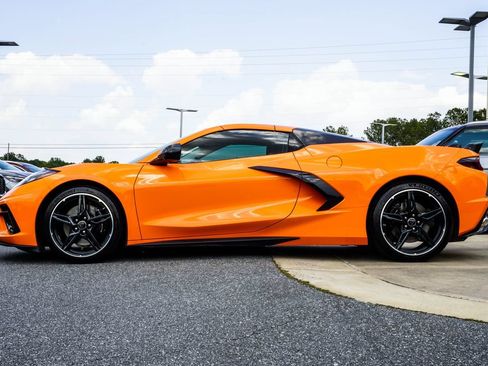 Used 2022 Chevrolet Corvette Stingray Premium Conv w/ Z51 Performance Package RWD image 9