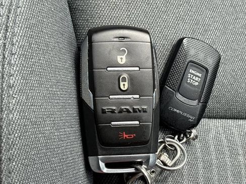 Used 2023 RAM 1500 Big Horn AWD/4WD image 36