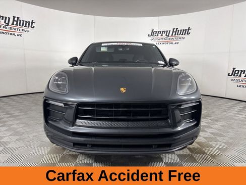 Used 2022 Porsche Macan w/ Premium Package Plus AWD/4WD image 3