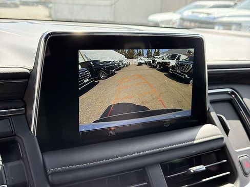 Used 2024 GMC Yukon SLT RWD image 14