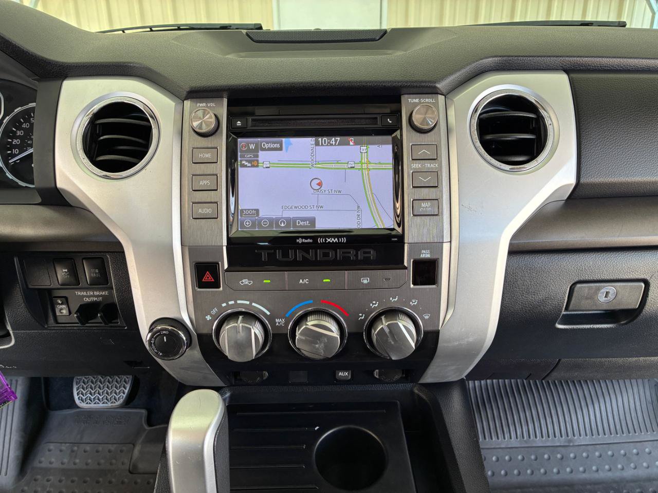 Used 2019 Toyota Tundra SR5 w/ SR5 Upgrade Package AWD/4WD image 20