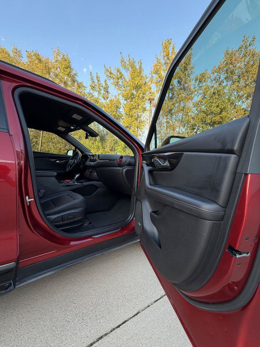 Used 2021 Chevrolet Blazer RS w/ Enhanced Convenience Package FWD image 18