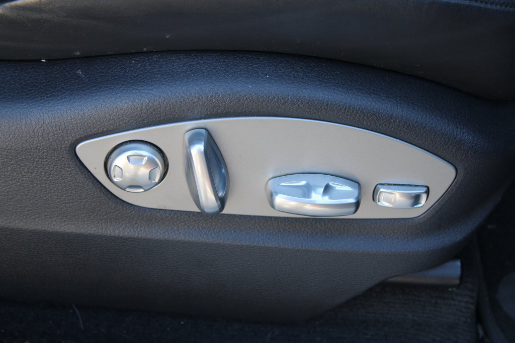 Used 2015 Porsche Macan S AWD/4WD image 13