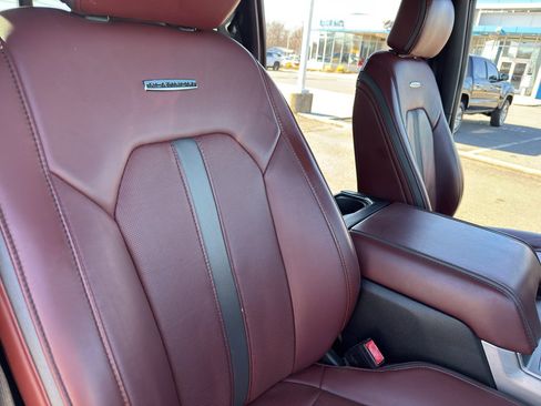 Used 2019 Ford F150 Platinum w/ Equipment Group 701A Luxury image 34