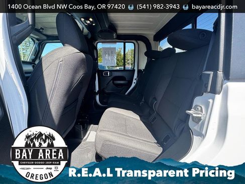 Used 2021 Jeep Gladiator Sport AWD/4WD image 16