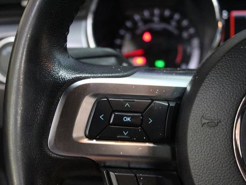 Used 2017 Ford Mustang GT RWD image 14
