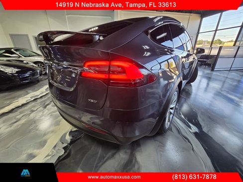 Used 2017 Tesla Model X 75D image 4
