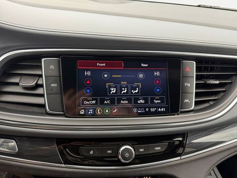 Used 2023 Buick Enclave Premium w/ Experience Buick Package image 22