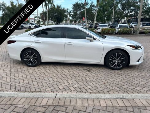 Certified 2024 Lexus ES 300h w/ Premium Package FWD image 2