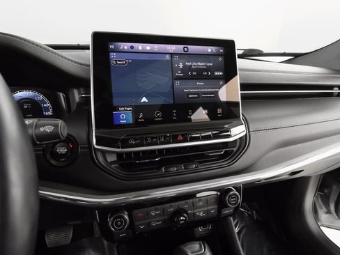 Certified 2022 Jeep Compass High Altitude image 31