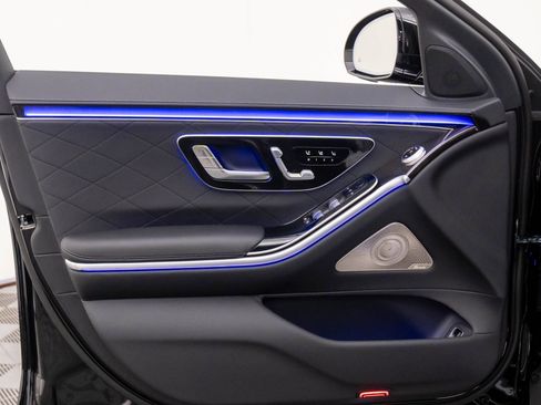 New 2026 Mercedes-Benz S 580 4MATIC Sedan image 13