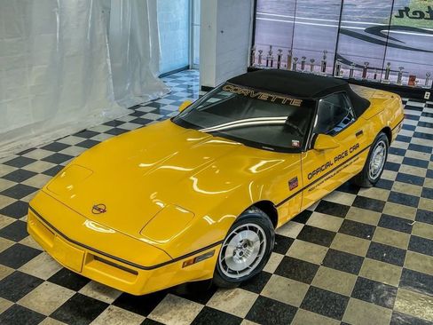 Used 1986 Chevrolet Corvette Convertible image 11
