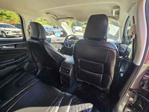 Used 2023 Ford Edge Titanium image 17