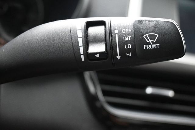 Used 2018 Kia Optima S FWD image 21