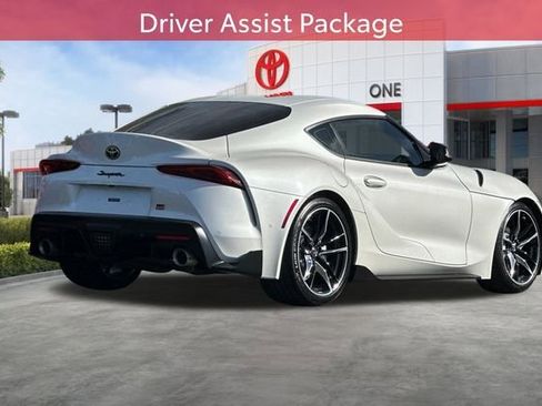 Used 2020 Toyota Supra w/ Driver Assist Package RWD image 4