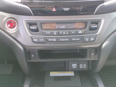 Used 2021 Honda Pilot Special Edition image 18