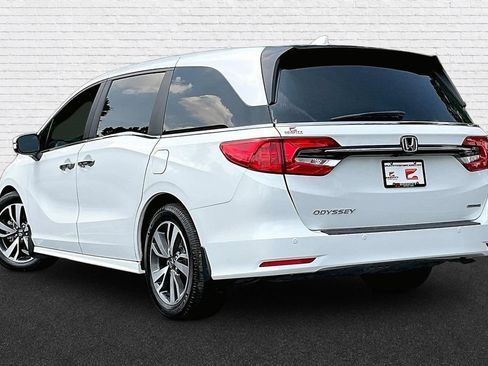 Used 2023 Honda Odyssey Touring image 4