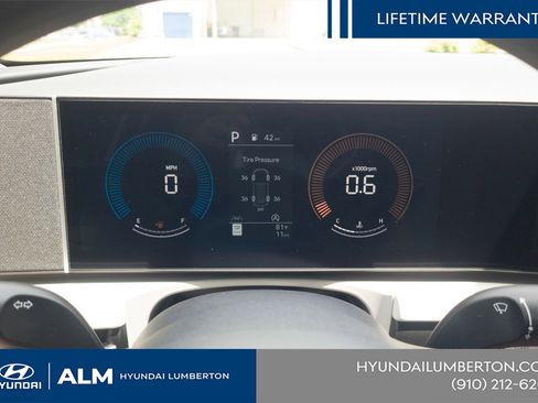 New 2025 Hyundai Tucson SE image 25