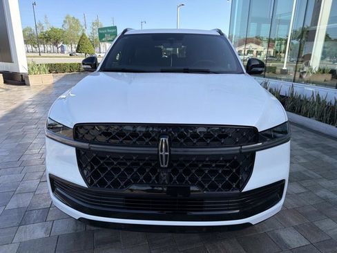 New 2026 Lincoln Navigator L Reserve image 6