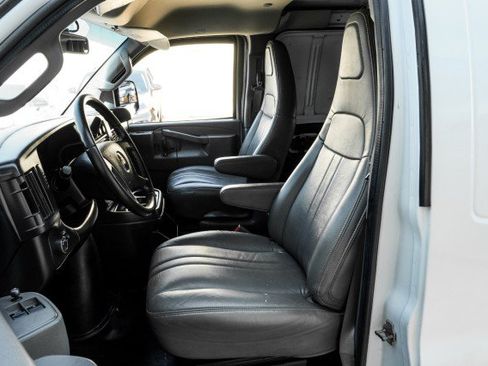 Used 2022 Chevrolet Express 2500 Extended w/ Driver Convenience Package RWD image 18