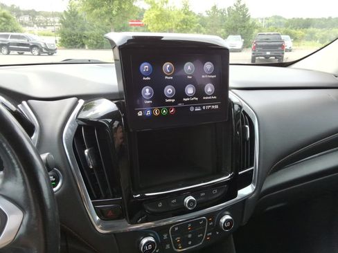 Certified 2020 Chevrolet Traverse LT w/ LT Premium Package FWD image 32