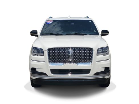 Certified 2024 Lincoln Navigator Reserve AWD/4WD image 2