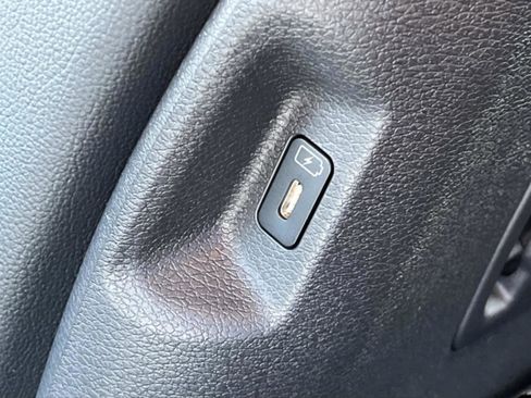 New 2026 Kia Sportage EX w/ EX Panorama Roof Package image 17