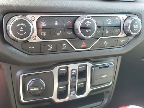 New 2025 Jeep Wrangler Sport S image 17