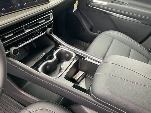 New 2026 Chevrolet Traverse LT w/ Driver Confidence Package image 11