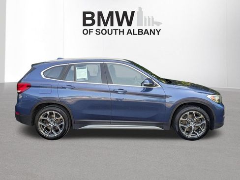 Used 2021 BMW X1 xDrive28i AWD/4WD image 3