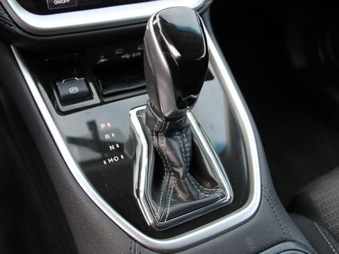 Used 2021 Subaru Outback Premium image 24