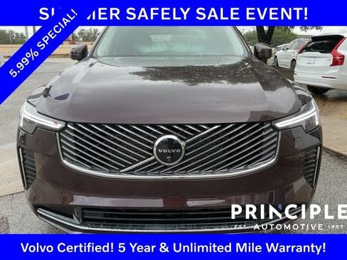 Certified 2025 Volvo XC90 B5 Plus AWD/4WD image 3