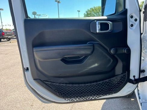 Used 2024 Jeep Wrangler Unlimited Sport AWD/4WD image 8