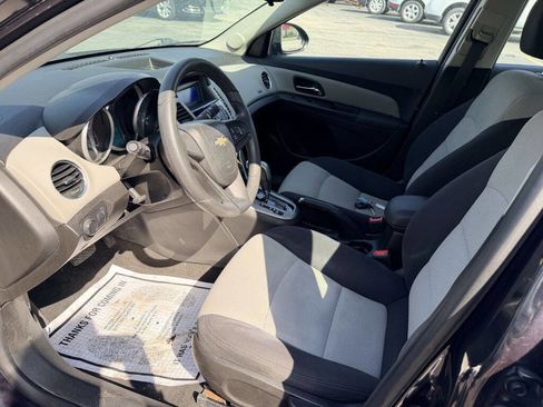Used 2014 Chevrolet Cruze LS image 8